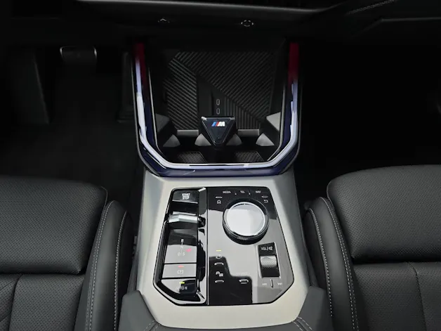 BMW X3 30e M Sport Pro xDrive G45 (CH) AHK ** Plug-in Hybrid ** Roues hiver incluse **