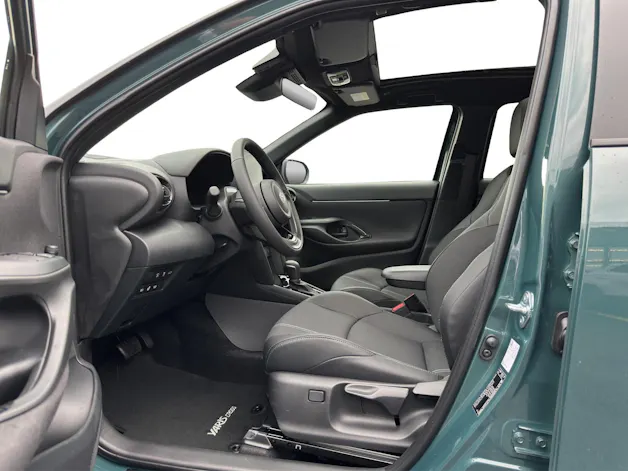 Toyota Yaris Cross 1.5 VVT-i HSD Premium AWD-i