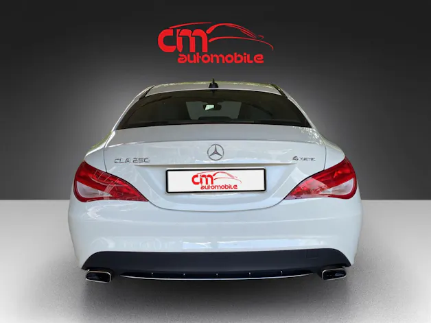 Mercedes-Benz CLA 250 Urban 7G-DCT 4Matic
