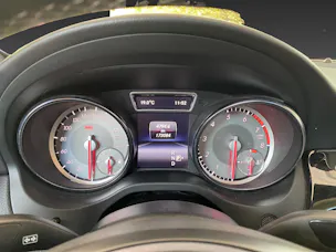 Mercedes-Benz CLA 250 Urban 7G-DCT 4Matic