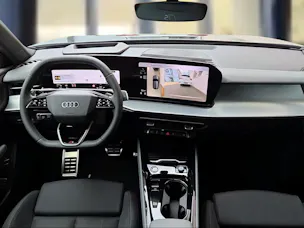 Audi Q3 SUV e-hybrid 200 kW S tronig Mythosschwarz Metallic