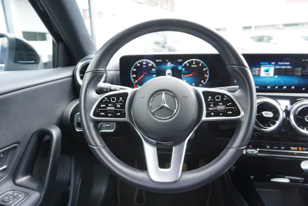 Mercedes-Benz A 180 Style 7G-DCT
