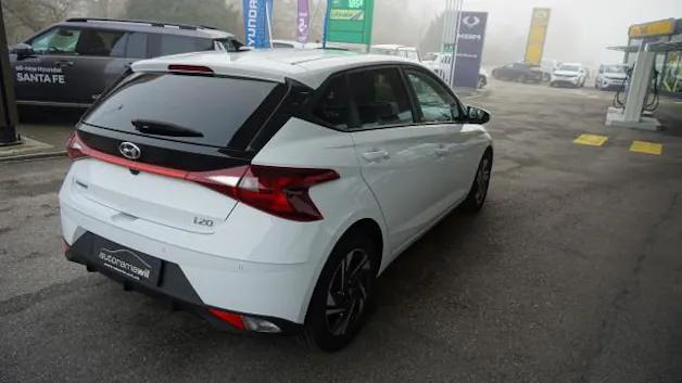 Hyundai i20 1.0 T-GDi Amplia DCT