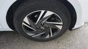 Hyundai i20 1.0 T-GDi Amplia DCT