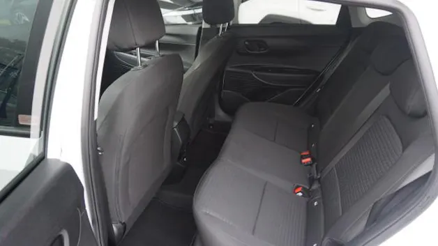 Hyundai i20 1.0 T-GDi Amplia DCT