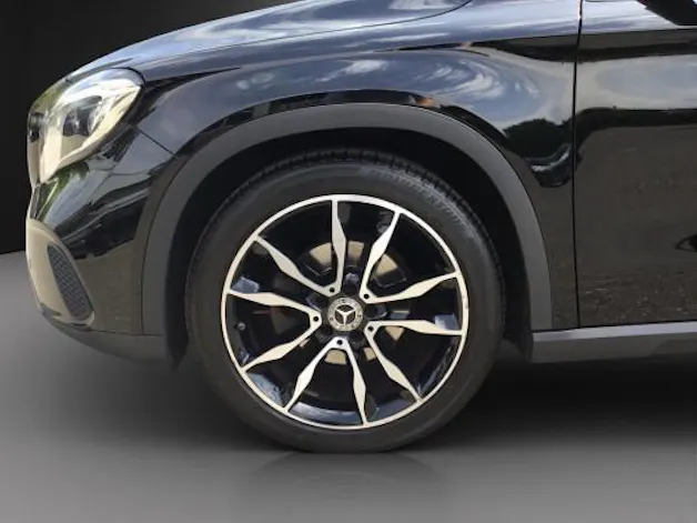 MERCEDES-BENZ GLA 200 Urban