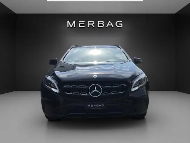 MERCEDES-BENZ GLA 200 Urban