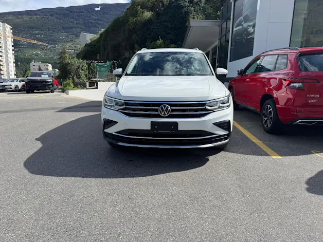 VW Tiguan 2.0TSI Elegance 4Motion DSG
