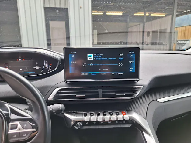 Peugeot 3008 1.5 BlueHDi Allure EAT8