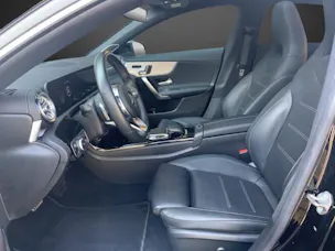 MERCEDES-BENZ CLA SB 250 AMG Line 4M 7G