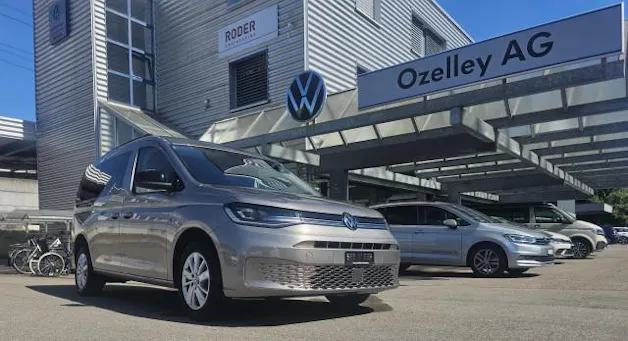 VW Caddy Max 1.5 TSI DSG mit Heckrollstuhlrampe