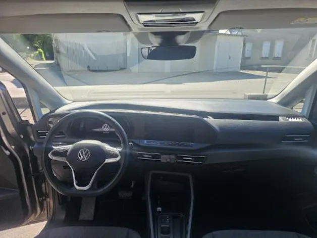VW Caddy Max 1.5 TSI DSG mit Heckrollstuhlrampe