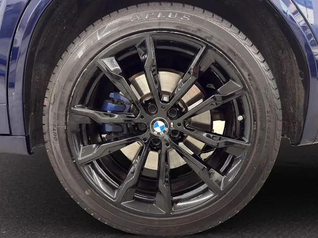 BMW X3 M40i