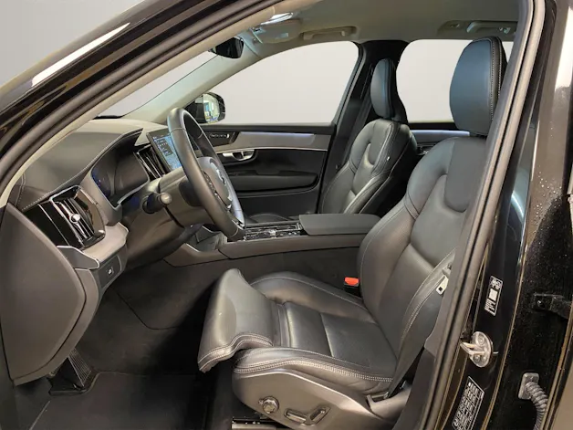 VOLVO XC90 B5 Benzin Mild Hybrid AWD Plus Bright Geartronic