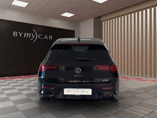 VW Golf 1.5 eTSI mHEV ACT R-Line DSG