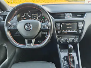 Škoda Octavia Combi 2.0 TDI RS DSG