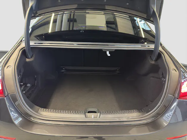 Mercedes-Benz E 220 d AMG Line 4MATIC