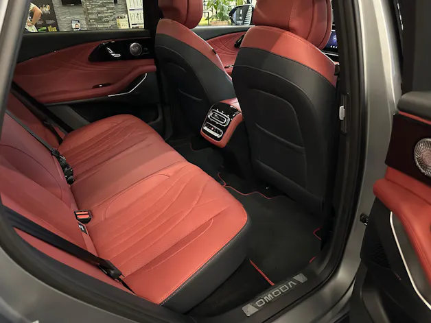 OMODA 9 PHEV SHS Exclusive AWD (Grau Matt)