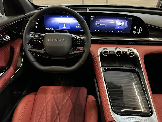 OMODA 9 PHEV SHS Exclusive AWD (Grau Matt)