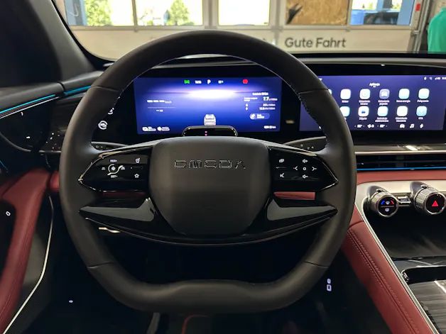OMODA 9 PHEV SHS Exclusive AWD (Grau Matt)