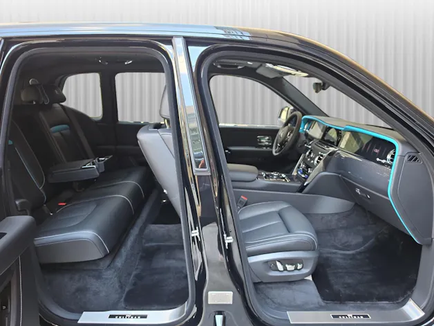 Rolls Royce ROLLS-ROYCE Cullinan Serie II - Black Badge - Neuwagen