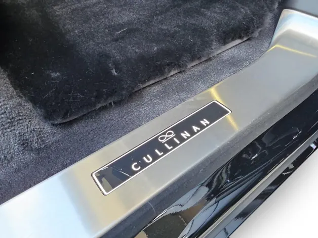 Rolls Royce ROLLS-ROYCE Cullinan Serie II - Black Badge - Neuwagen