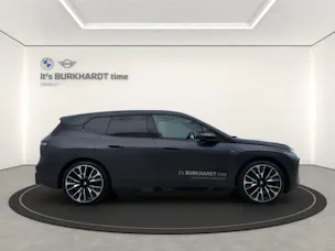 BMW iX M70 xDrive