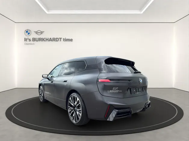 BMW iX M70 xDrive