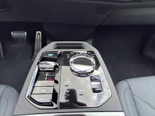 BMW iX M70 xDrive