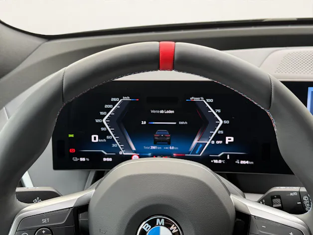 BMW iX M70 xDrive