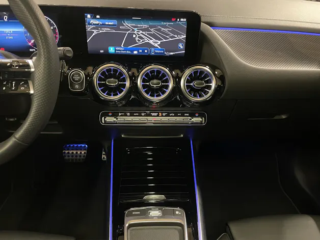 Mercedes-Benz GLA 250 4Matic Swiss Star