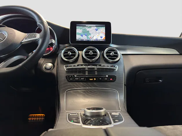 Mercedes-Benz GLC 300 AMG Line 4MATIC