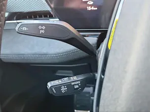 Audi A6 Avant e-tron quattro Mythosschwarz Metalic