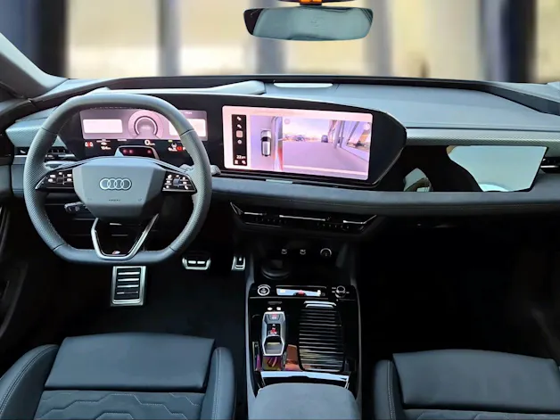 Audi A6 Avant e-tron quattro Mythosschwarz Metalic