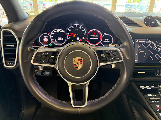 PORSCHE Cayenne Platinum Edition | CH Swiss Package | Porsche Approved bis 06/2027 | Luftfederung | Komfortsitze | 21" |