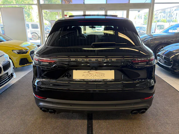 PORSCHE Cayenne Platinum Edition | CH Swiss Package | Porsche Approved bis 06/2027 | Luftfederung | Komfortsitze | 21" |
