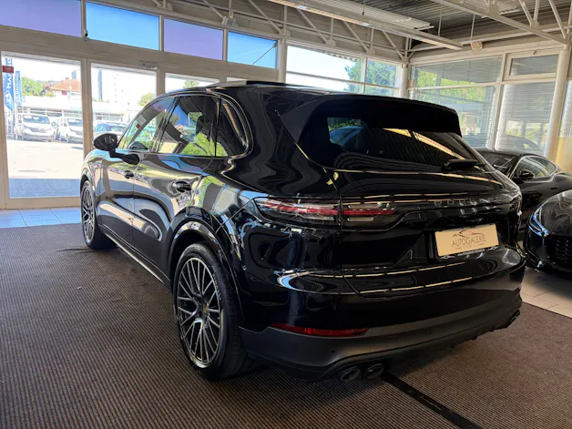 PORSCHE Cayenne Platinum Edition | CH Swiss Package | Porsche Approved bis 06/2027 | Luftfederung | Komfortsitze | 21" |
