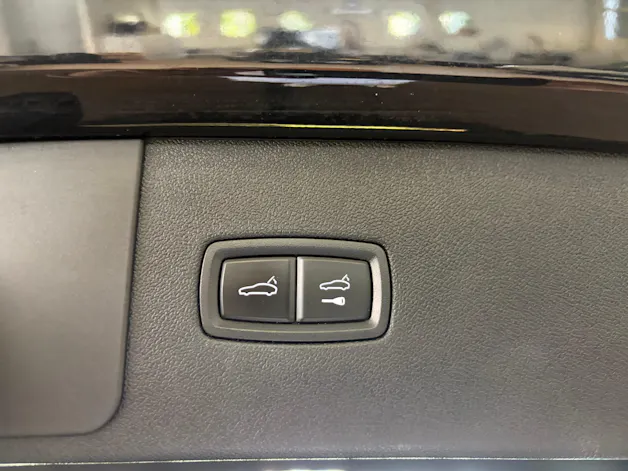PORSCHE Cayenne Platinum Edition | CH Swiss Package | Porsche Approved bis 06/2027 | Luftfederung | Komfortsitze | 21" |