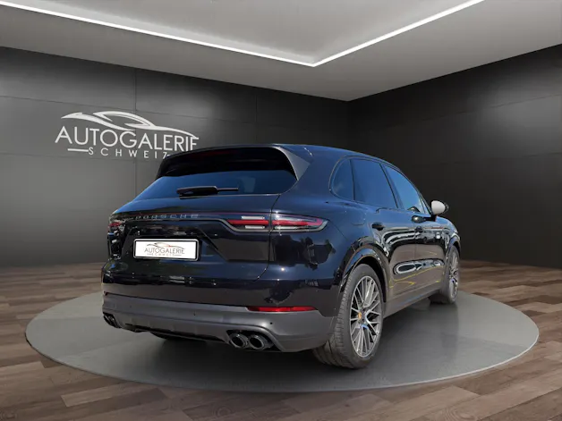 PORSCHE Cayenne Platinum Edition | CH Swiss Package | Porsche Approved bis 06/2027 | Luftfederung | Komfortsitze | 21" |