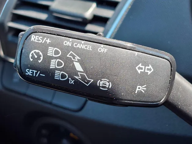 Škoda Fabia 1.0 TSI Ambition *ab MFK+8-fach bereift*