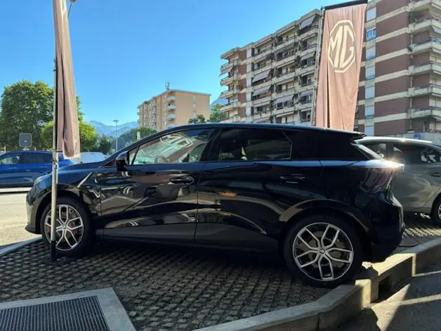 MG Luxury