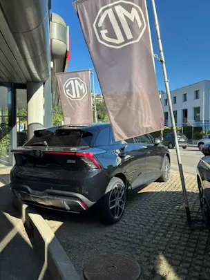 MG Luxury