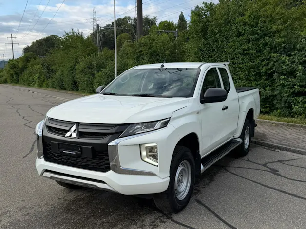 Mitsubishi L 200 2.2 Value Club Cab