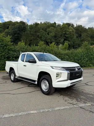 Mitsubishi L 200 2.2 Value Club Cab