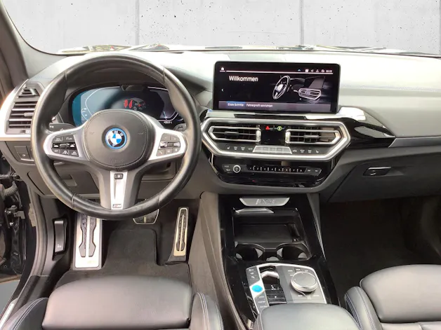BMW iX3 Impressive