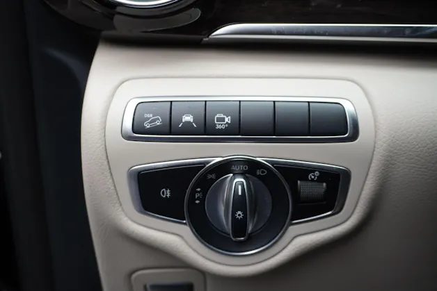 Mercedes-Benz V 300 d Swiss Edition Extralang 4M
