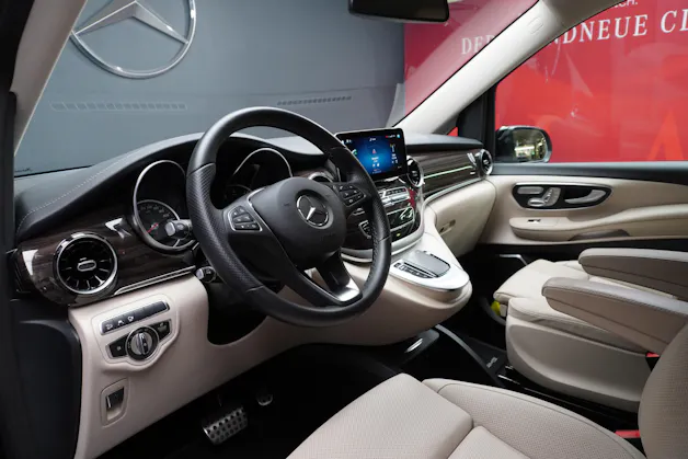 Mercedes-Benz V 300 d Swiss Edition Extralang 4M