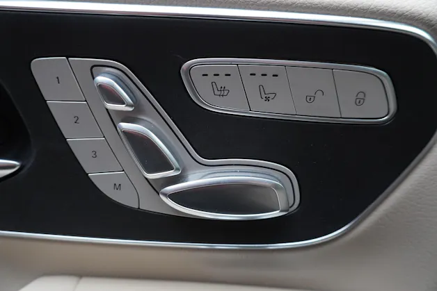 Mercedes-Benz V 300 d Swiss Edition Extralang 4M