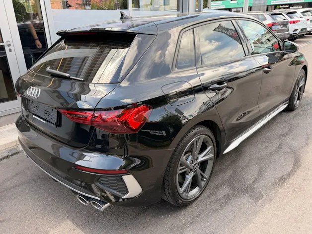 Audi S3 Sportback 2.0 TFSI quattro *** UNSCHLAGBARER PREIS !!! ***