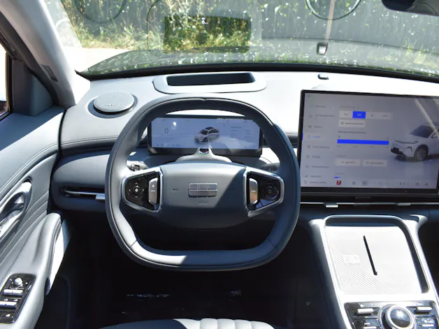 Geely Starray EM-i Max+ PHEV